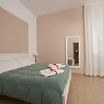 Nocleg ze śniadaniem Trilogy Prestige 4*