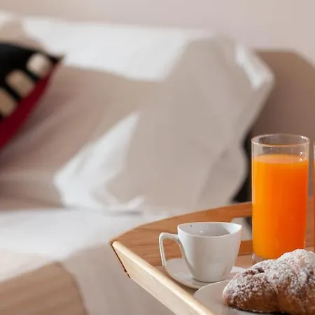 H Bed & Breakfast