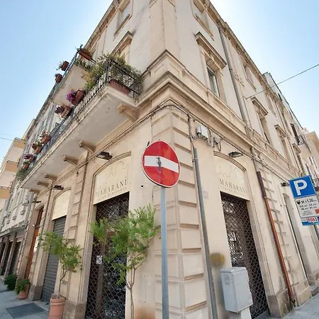 לינה וארוחת בוקר Hcetr 4*