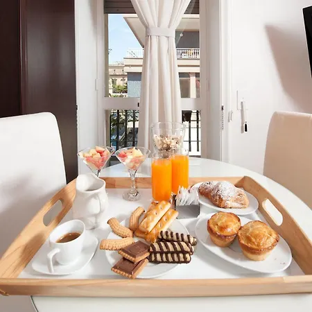 H Bed & Breakfast 4*