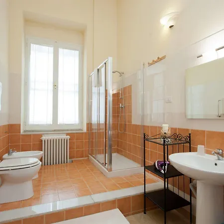 H Bed & Breakfast Lecce