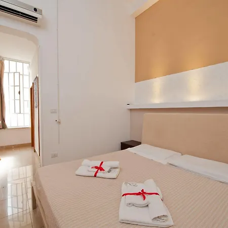Bed & Breakfast H 4*