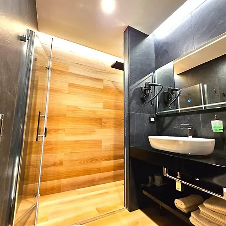 Trilogy Prestige Alojamento de Acomodação e Pequeno-almoço Lecce