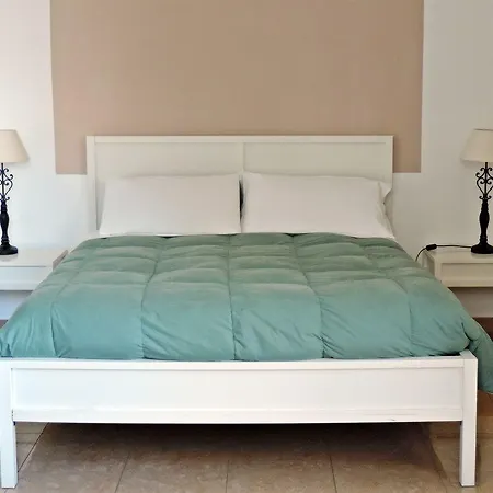 Hcetr Bed & Breakfast