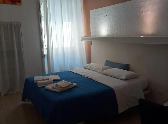 Fourseasons Rooms Bed & Breakfast 4*