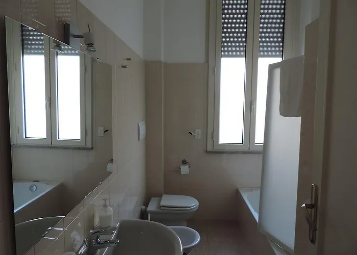 לינה וארוחת בוקר Trilogy Prestige