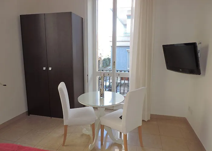 Trilogy Prestige לינה וארוחת בוקר