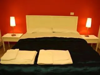 לינה וארוחת בוקר Trilogy Prestige